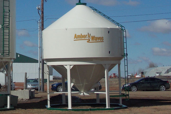 Dealers Livestock Hopper Bottom Grain Bins